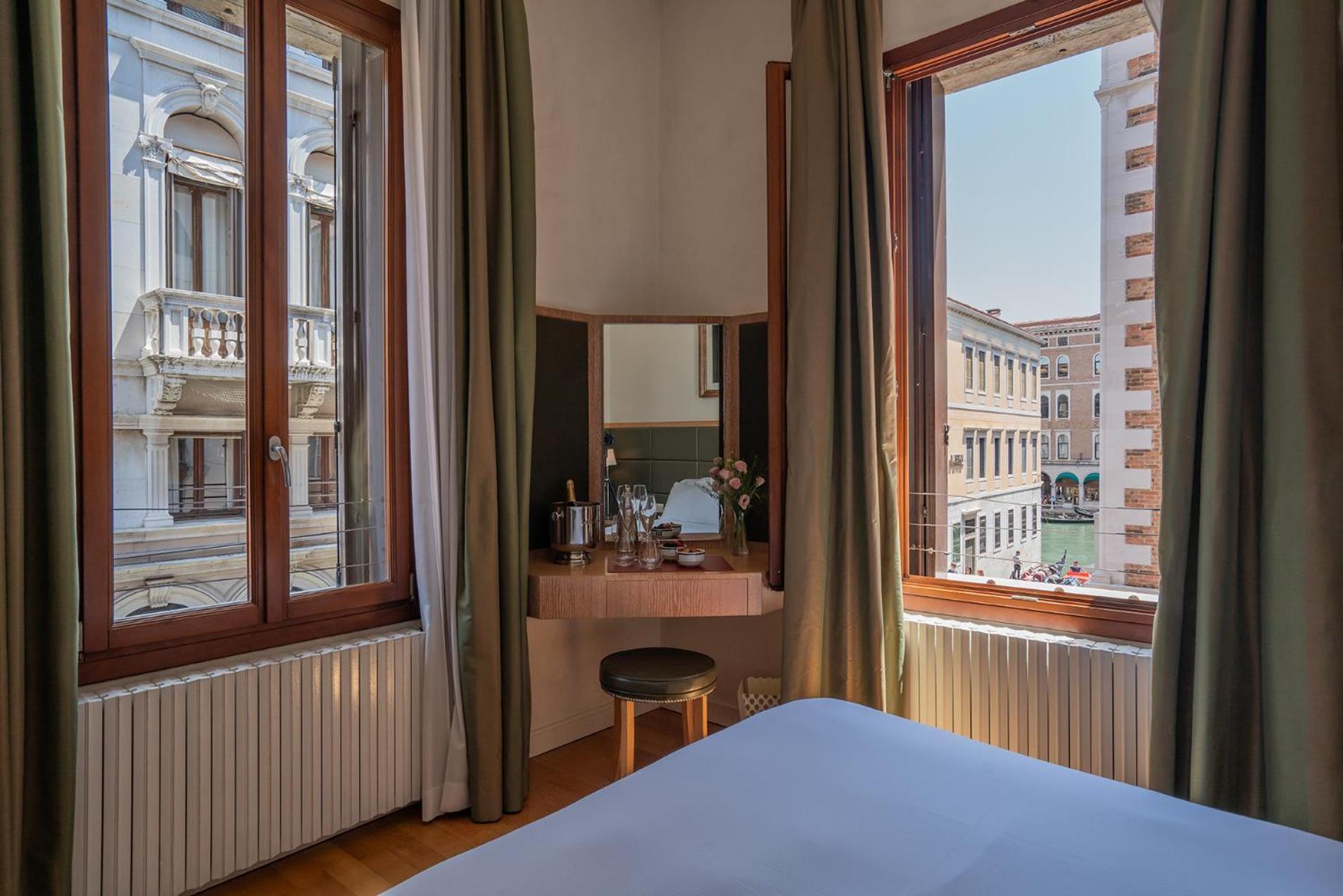 Отель Residenza San Marco " La Padrona" Венеция Экстерьер фото