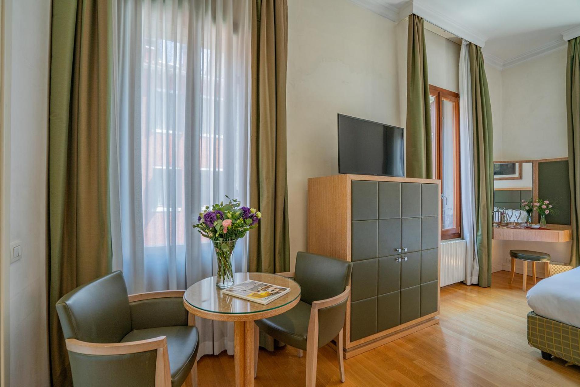 Отель Residenza San Marco " La Padrona" Венеция Экстерьер фото